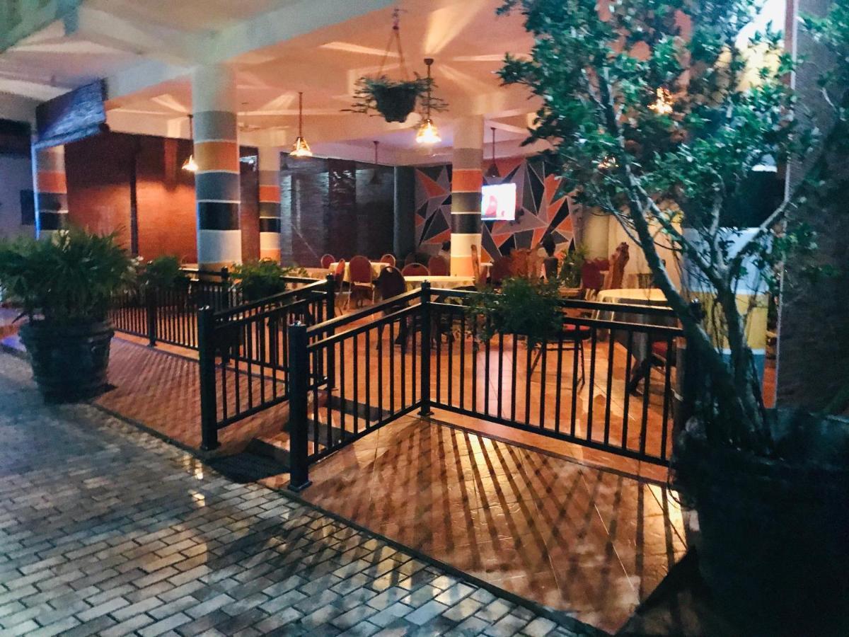 Crescent Resort Galle Ngoại thất bức ảnh